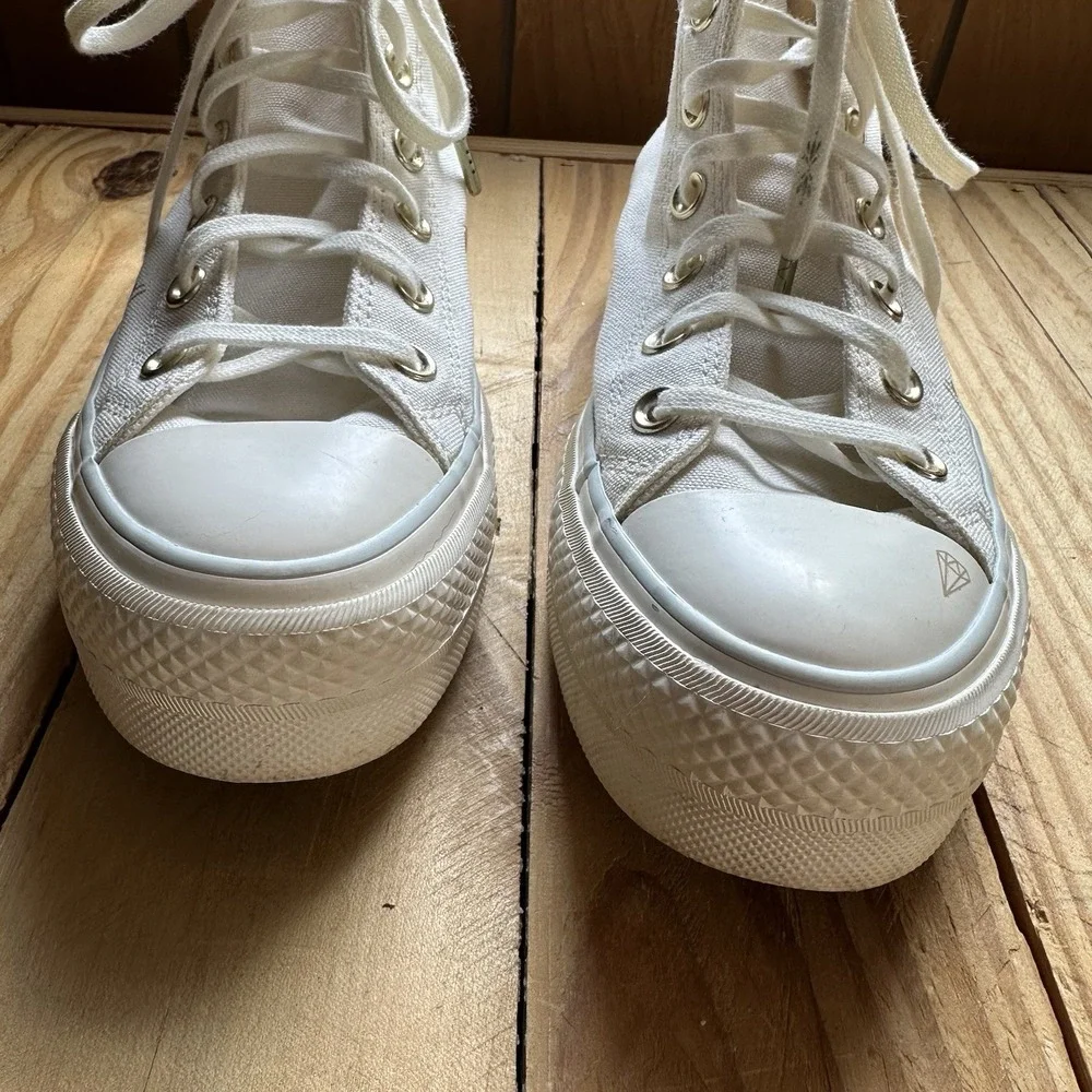 Converse women all